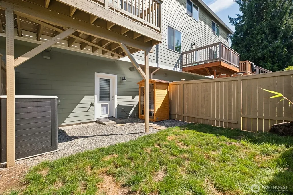 115 SW 181st Place Normandy Park WA 98166