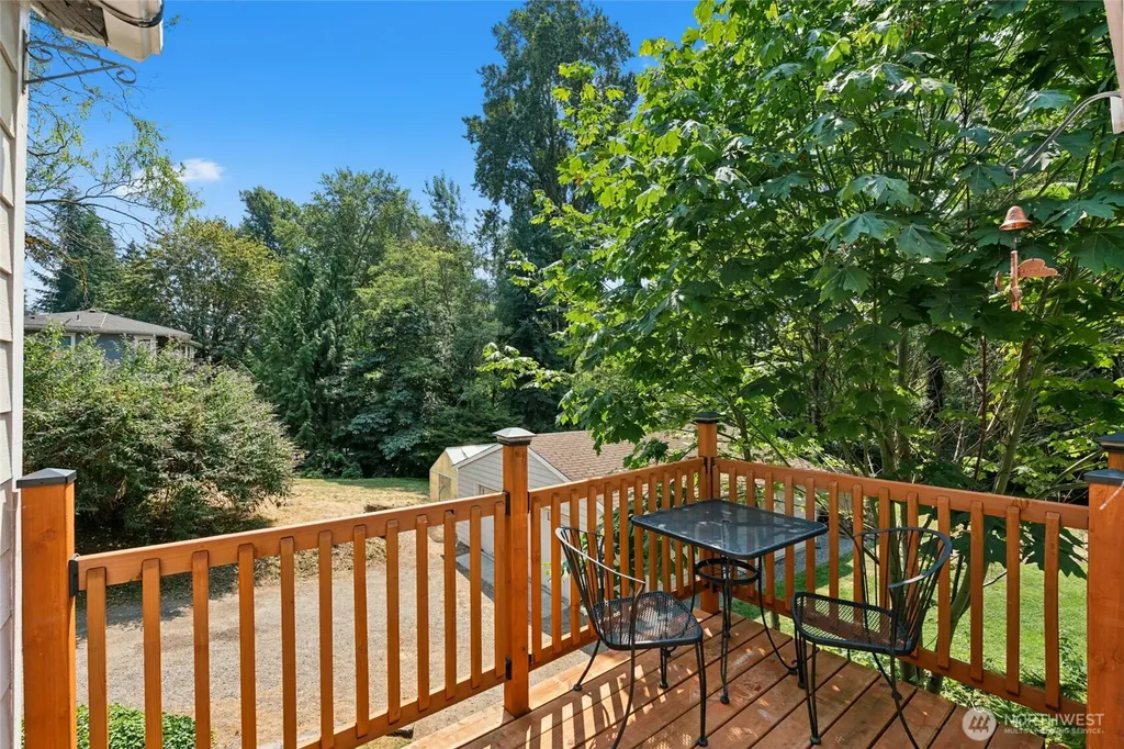 18011 83rd Avenue NE Kenmore WA 98028