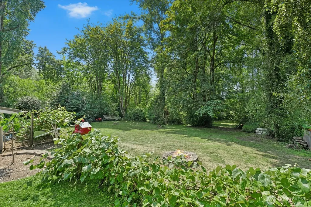 18011 83rd Avenue NE Kenmore WA 98028