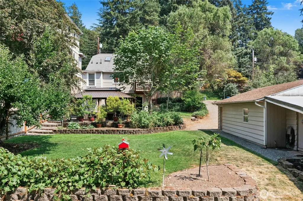 18011 83rd Avenue NE Kenmore WA 98028