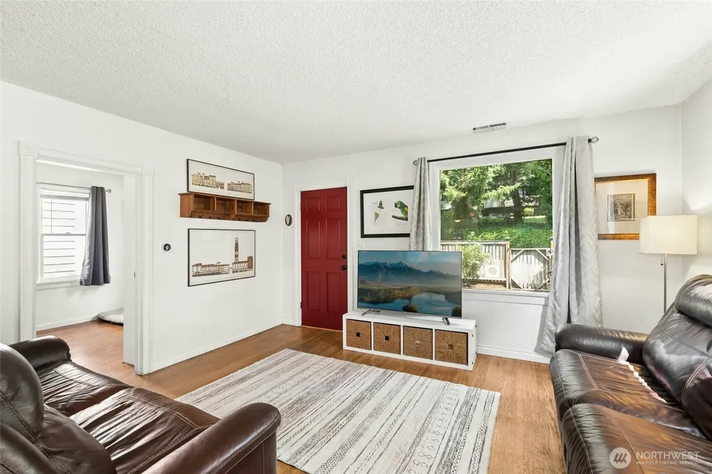 18011 83rd Avenue NE Kenmore WA 98028