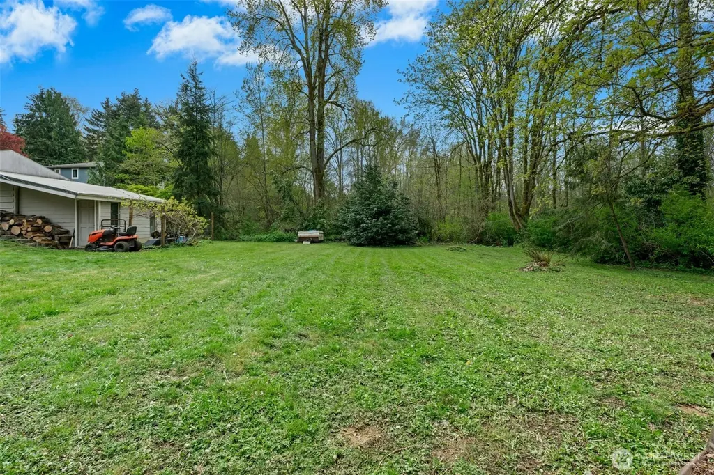 18011 83rd Avenue NE Kenmore WA 98028