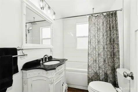 18011 83rd Avenue NE Kenmore WA 98028