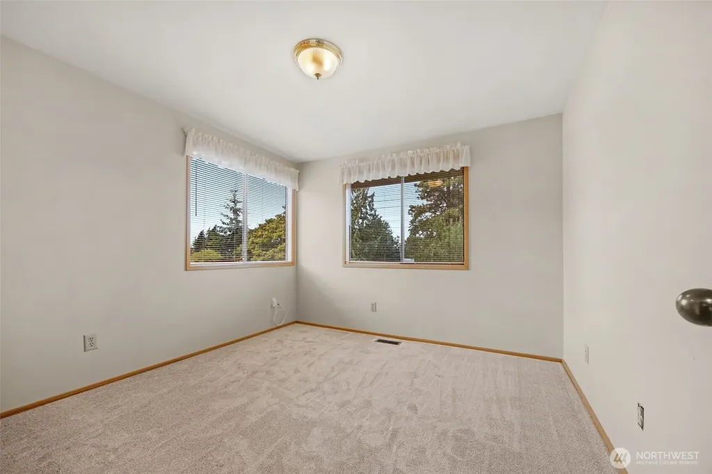 714 Vista Place Edmonds WA 98020