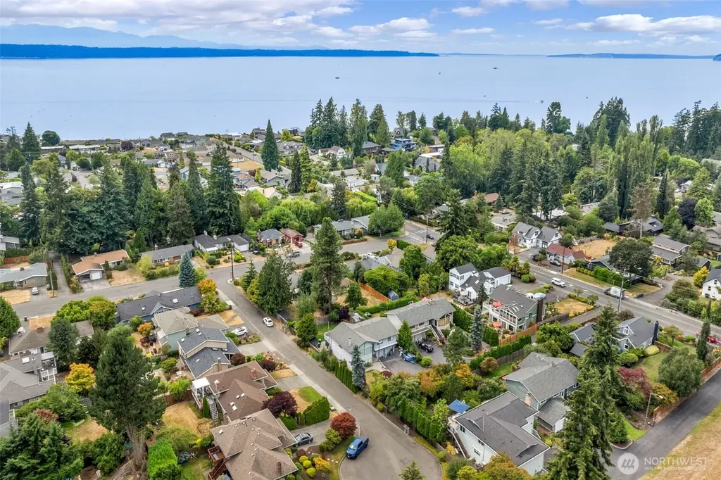714 Vista Place Edmonds WA 98020
