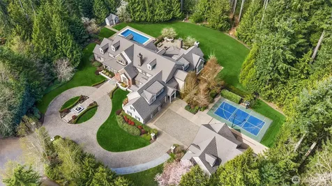 2045 250th Place NE Sammamish WA 98074