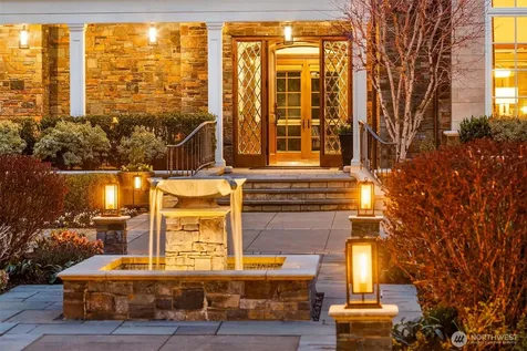 2045 250th Place NE Sammamish WA 98074