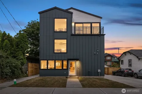 9215 12th Avenue NE Seattle WA 98115