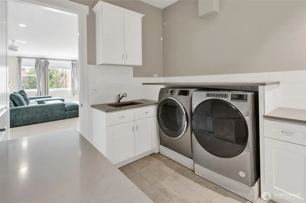 24030 Dolphin Lane Mount Vernon WA 98274