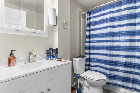 5428 S Cedar Street Tacoma WA 98409