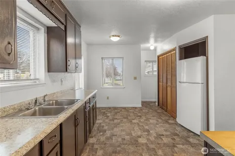 5428 S Cedar Street Tacoma WA 98409