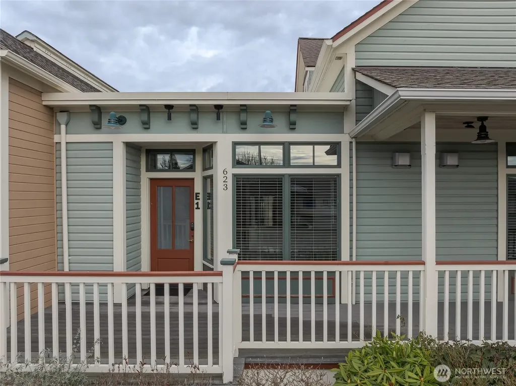 623 Morris Street Court La Conner WA 98257