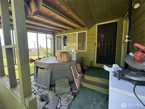 12026 59th Avenue S Seattle WA 98178