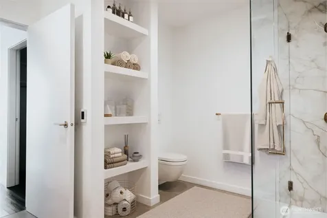 2014 Fairview Avenue Seattle WA 98109