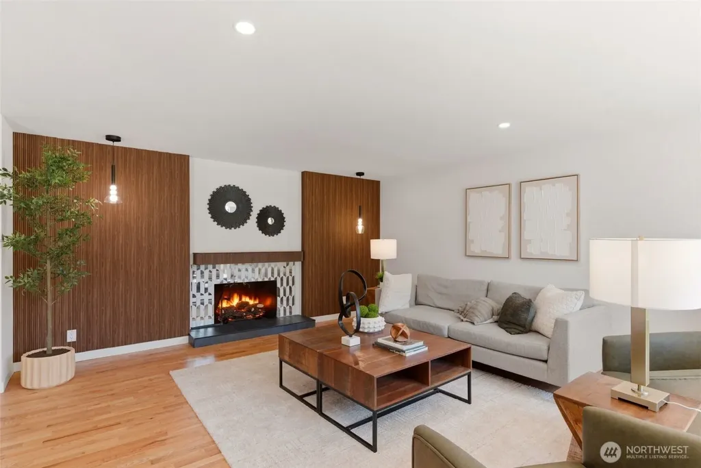 16432 NE 18th Street Bellevue WA 98008