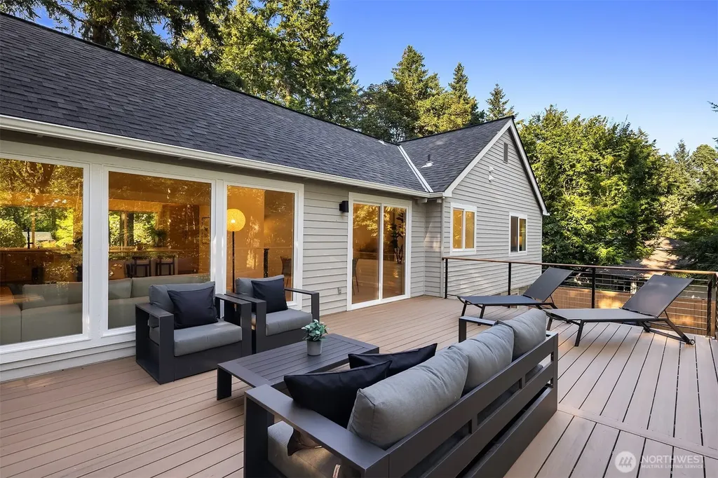 21229 NE 14th Place Sammamish WA 98074