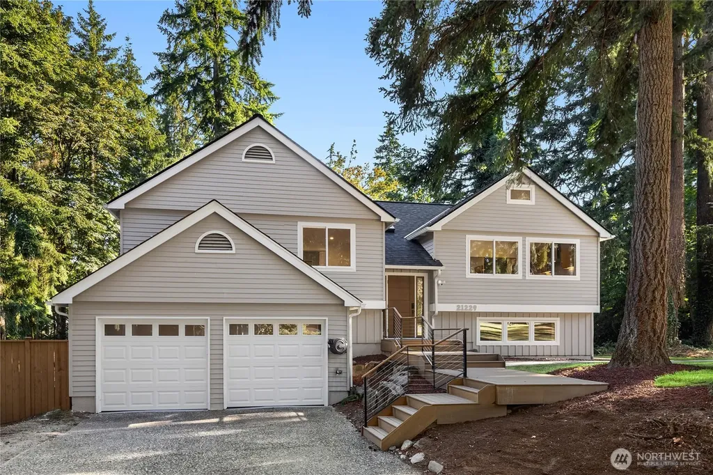 21229 NE 14th Place Sammamish WA 98074