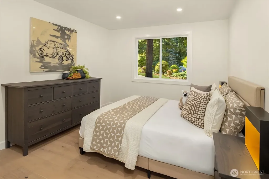 21229 NE 14th Place Sammamish WA 98074