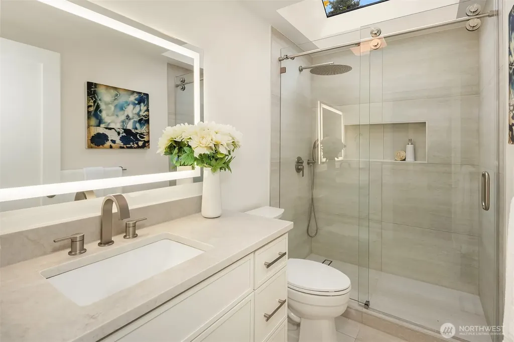 21229 NE 14th Place Sammamish WA 98074