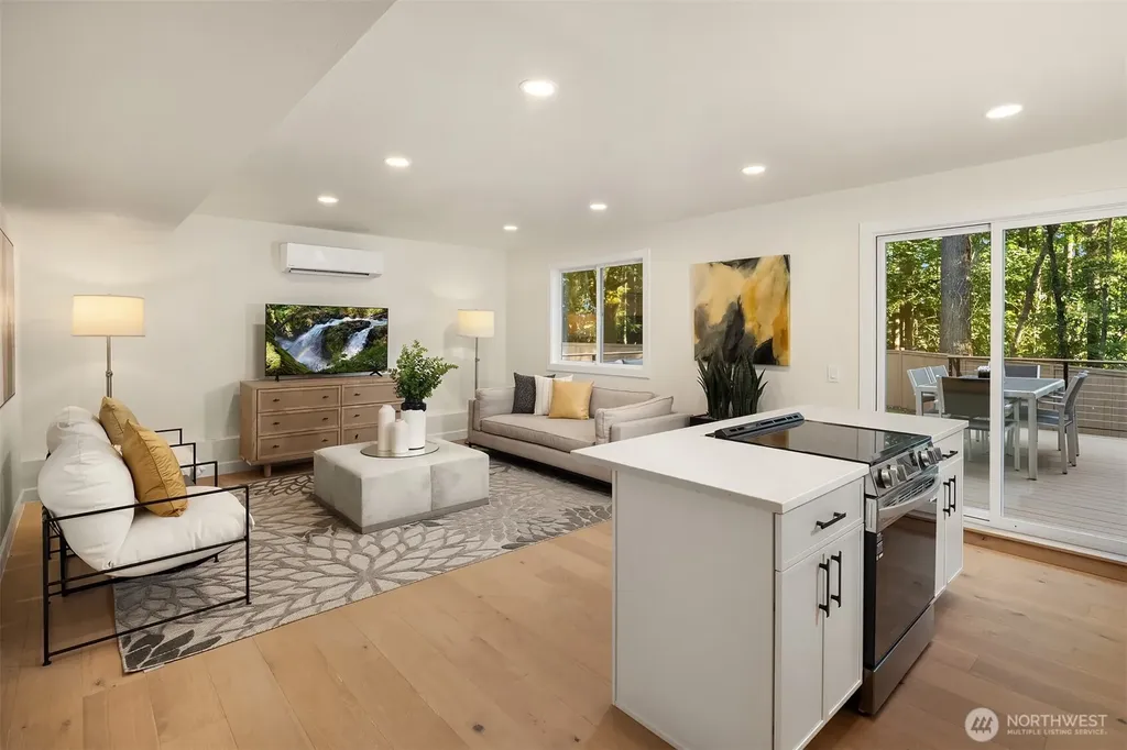 21229 NE 14th Place Sammamish WA 98074