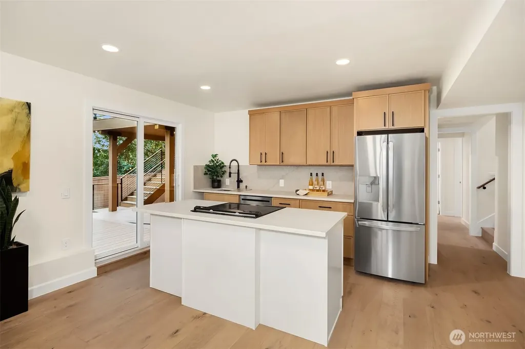 21229 NE 14th Place Sammamish WA 98074