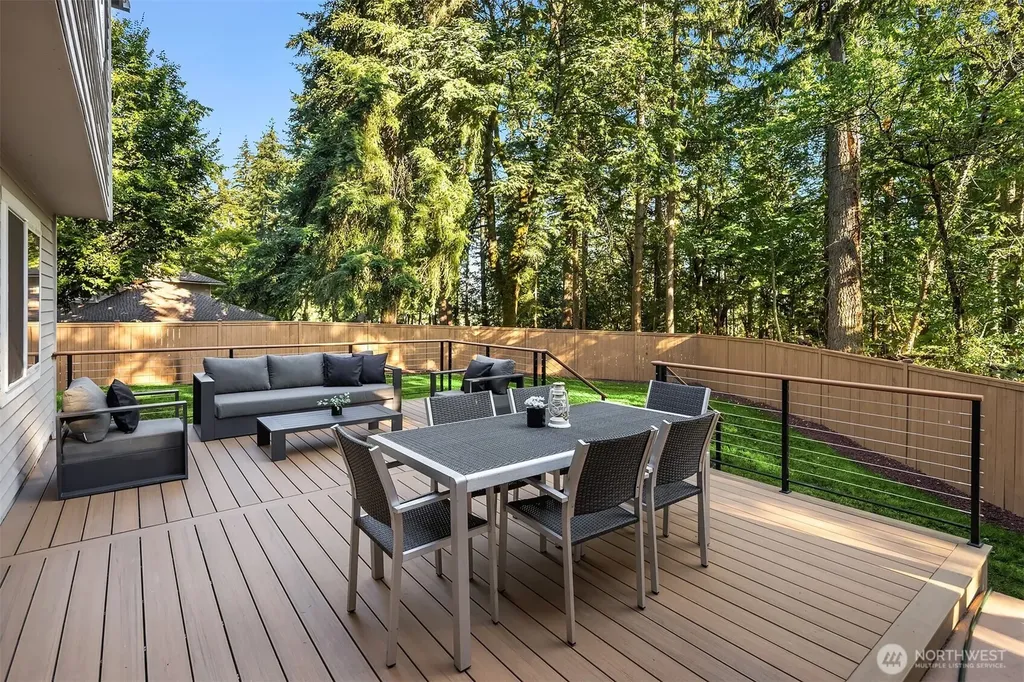 21229 NE 14th Place Sammamish WA 98074