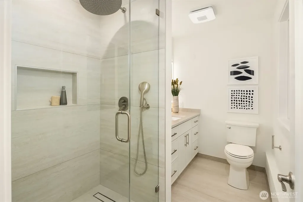 21229 NE 14th Place Sammamish WA 98074