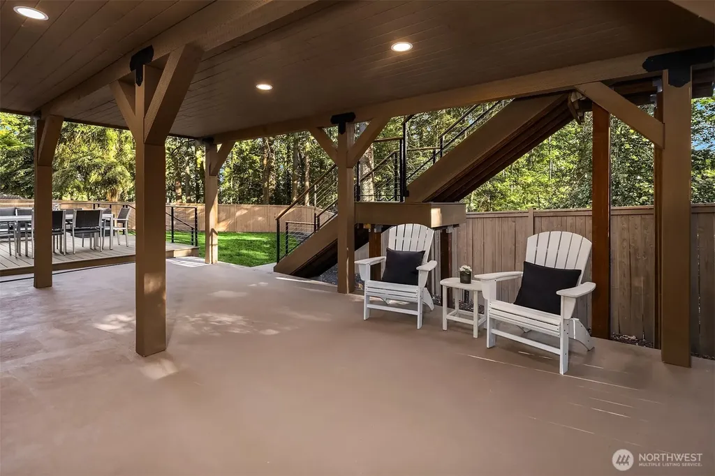 21229 NE 14th Place Sammamish WA 98074