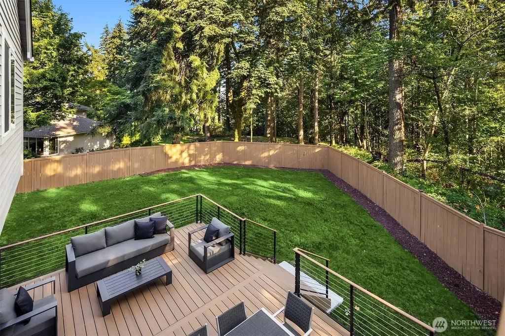 21229 NE 14th Place Sammamish WA 98074