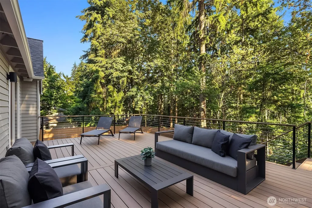 21229 NE 14th Place Sammamish WA 98074