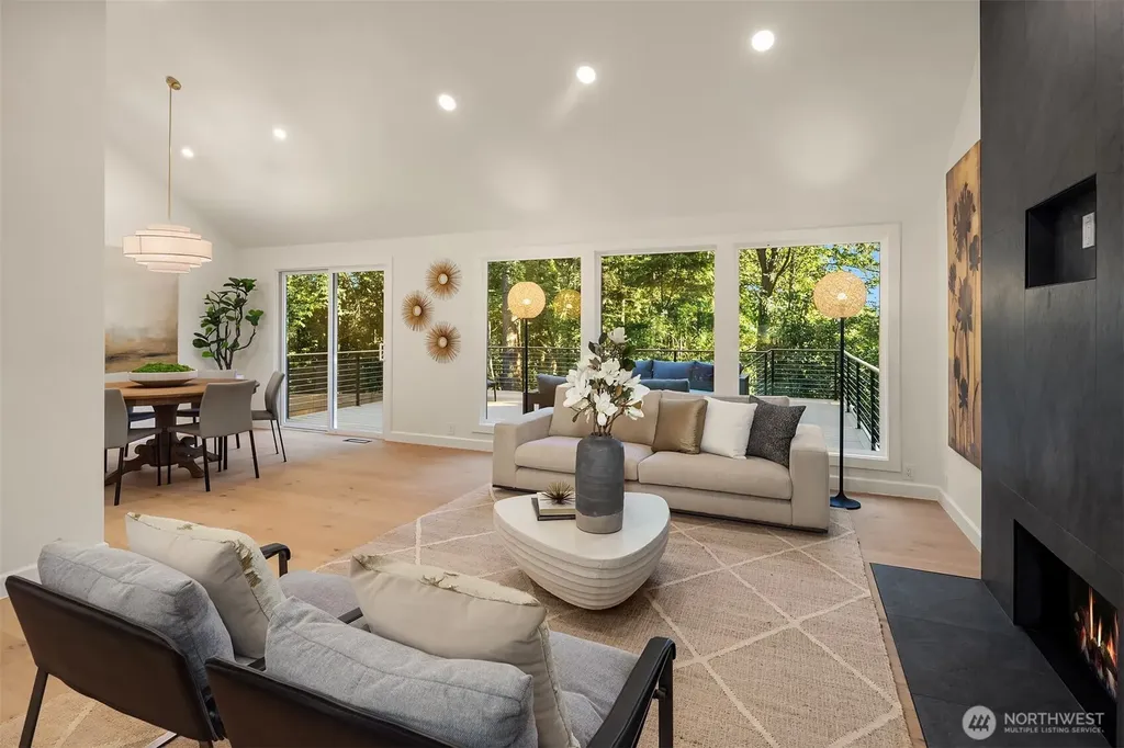 21229 NE 14th Place Sammamish WA 98074