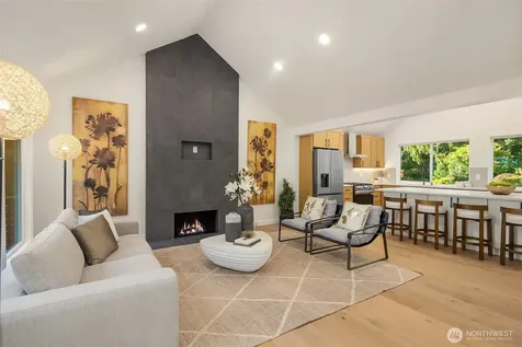 21229 NE 14th Place Sammamish WA 98074