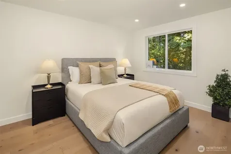 21229 NE 14th Place Sammamish WA 98074