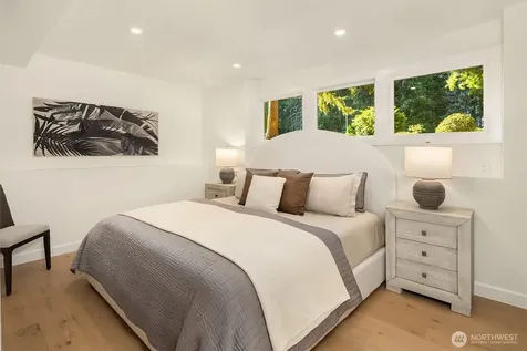 21229 NE 14th Place Sammamish WA 98074