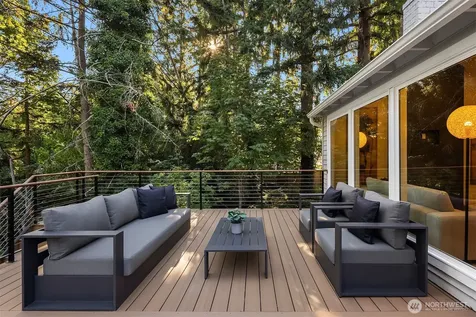 21229 NE 14th Place Sammamish WA 98074