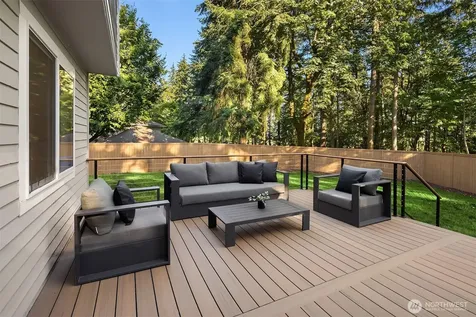 21229 NE 14th Place Sammamish WA 98074