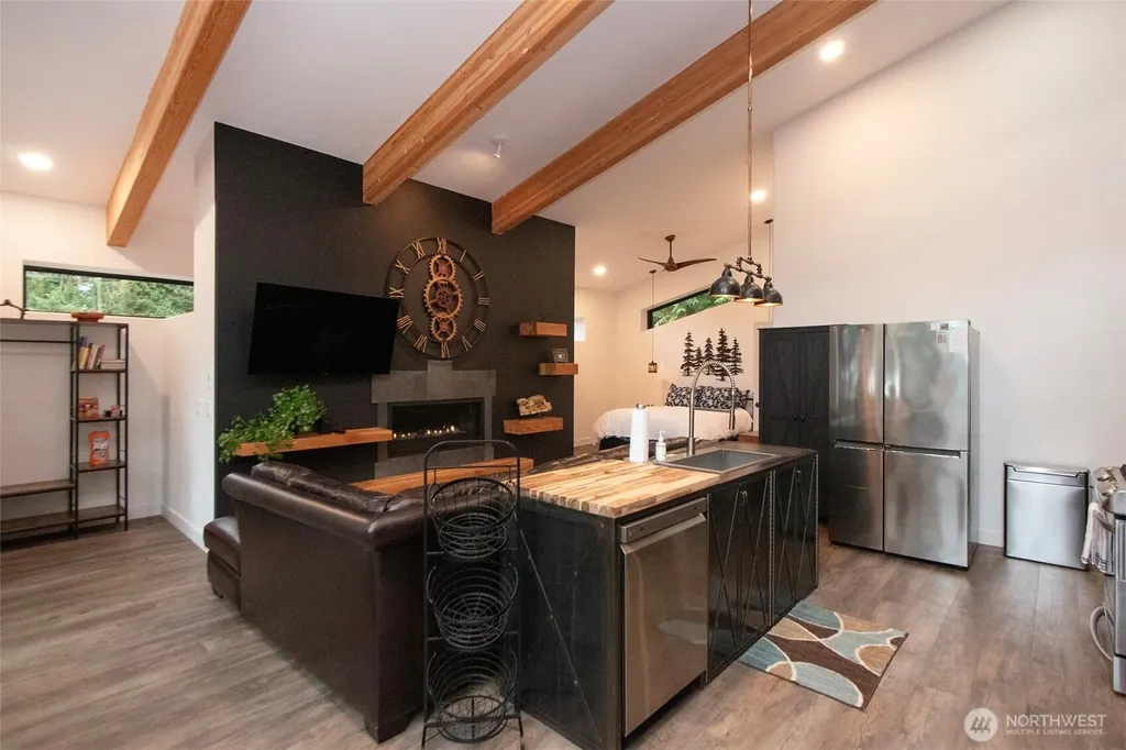 392 Buckloop Road Sequim WA 98382
