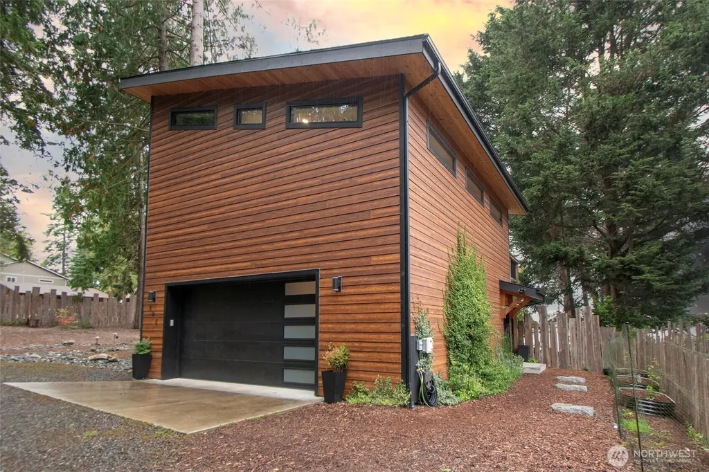 392 Buckloop Road Sequim WA 98382