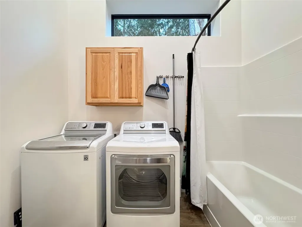 392 Buckloop Road Sequim WA 98382