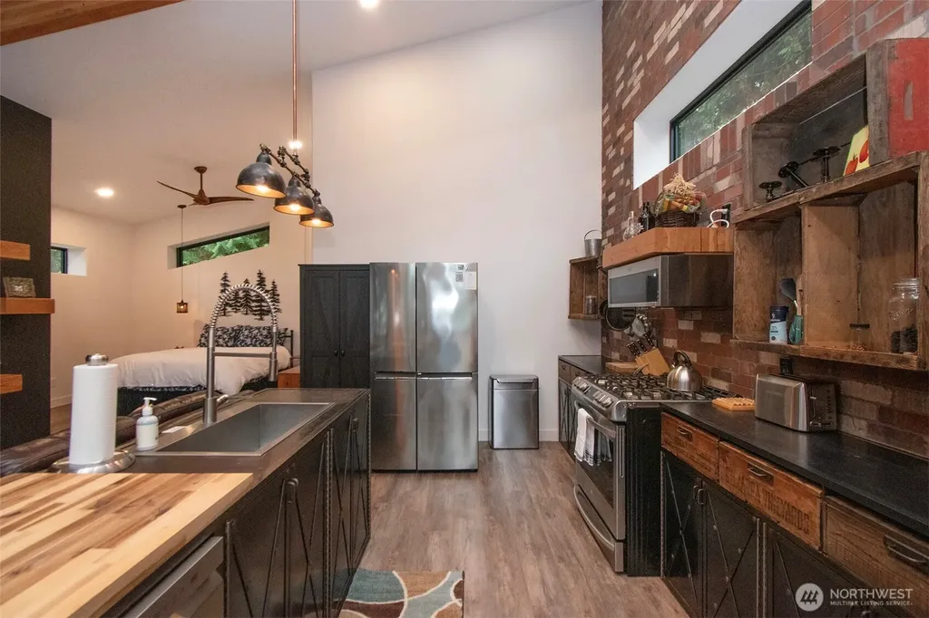 392 Buckloop Road Sequim WA 98382