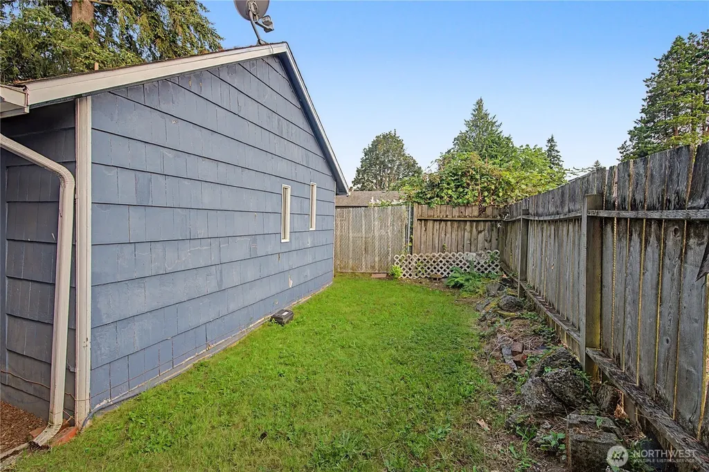 10255 41st Avenue SW Seattle WA 98146