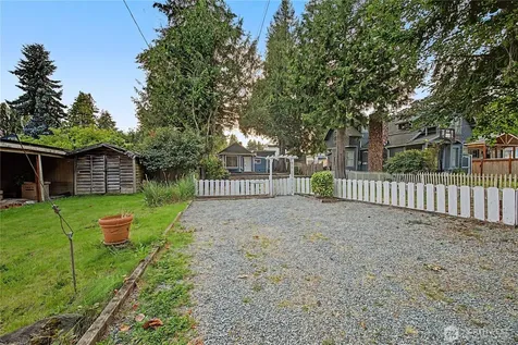 10255 41st Avenue SW Seattle WA 98146