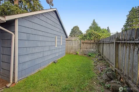 10255 41st Avenue SW Seattle WA 98146