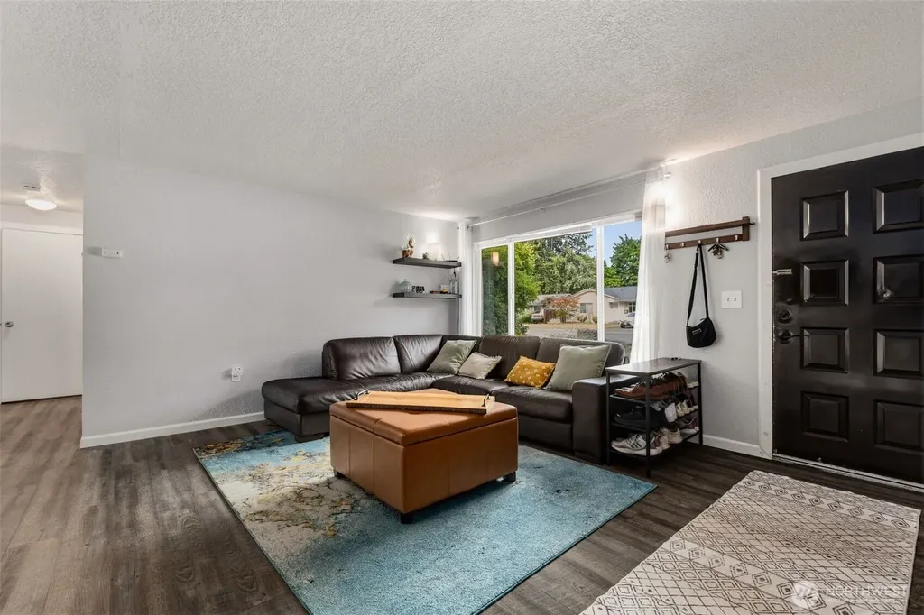 26320 191st Place SE Covington WA 98042