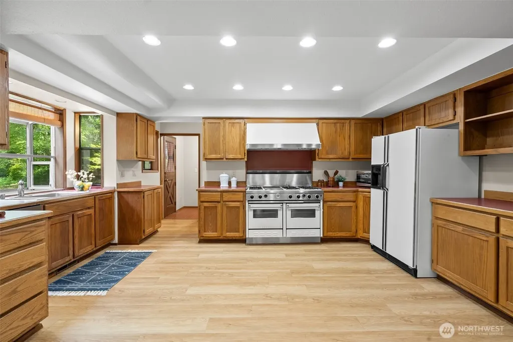 2723 NE Heron Pond Lane Poulsbo WA 98370