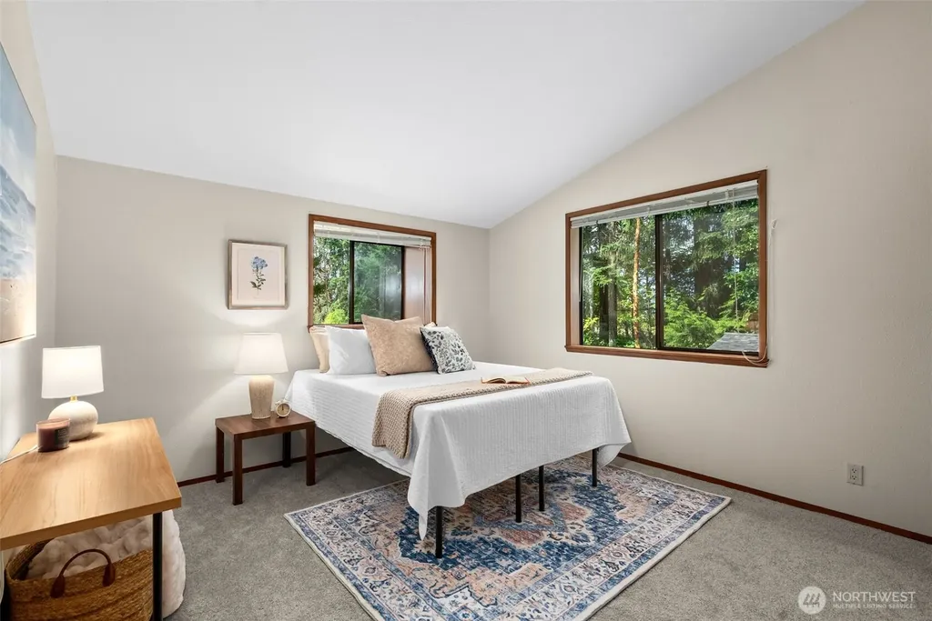 2723 NE Heron Pond Lane Poulsbo WA 98370