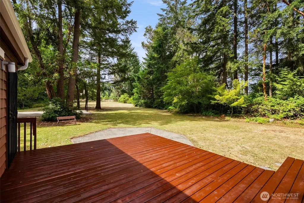 2723 NE Heron Pond Lane Poulsbo WA 98370