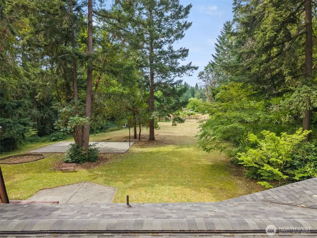 2723 NE Heron Pond Lane Poulsbo WA 98370