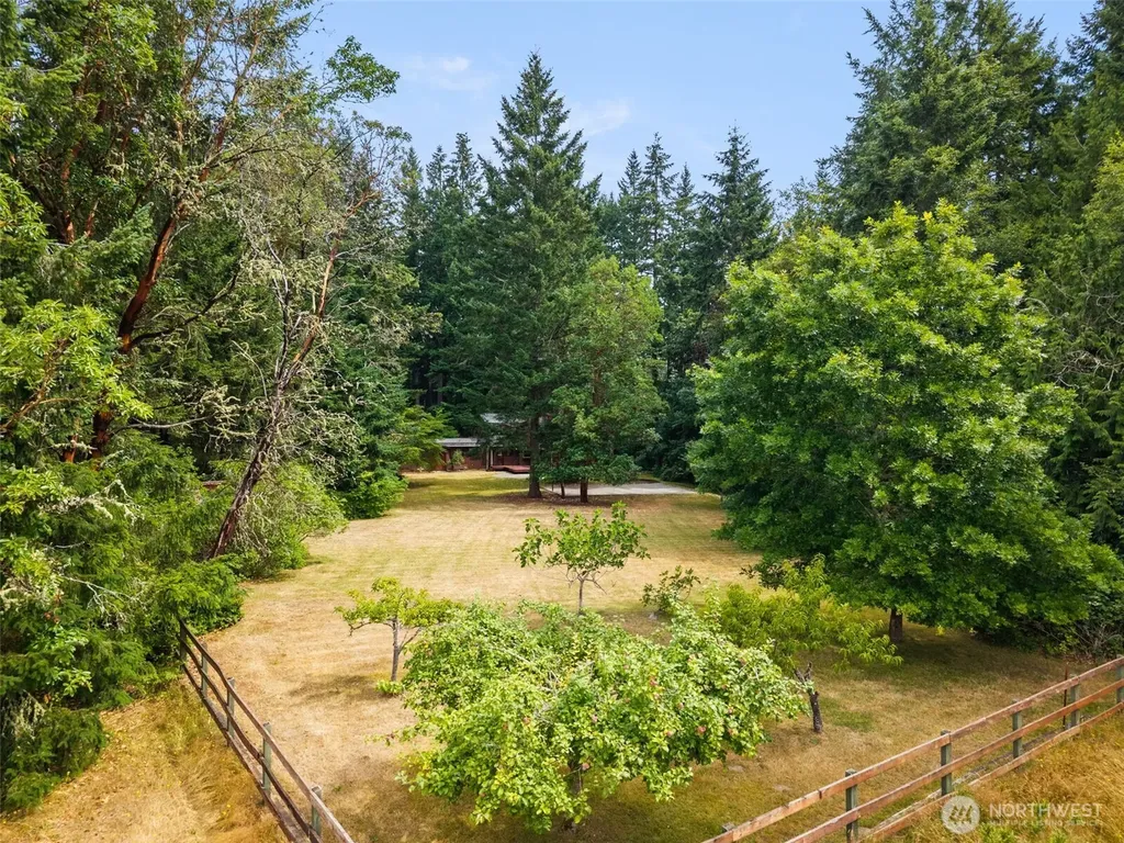 2723 NE Heron Pond Lane Poulsbo WA 98370