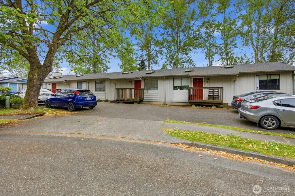 210 E 36th Street Tacoma WA 98404